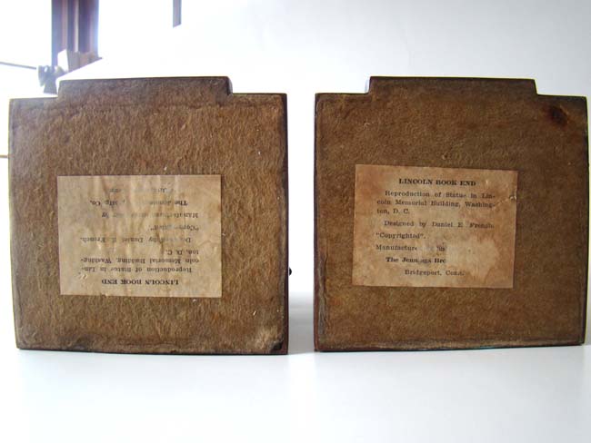 A fine pair of "Lincoln in the chair" bookends by Jennings Brothers circa 1925 — image 3